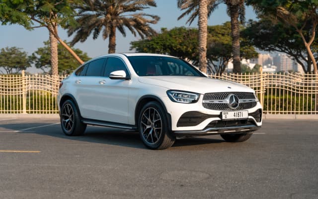 2023 Mercedes-Benz GLC200 — lease in Dubai